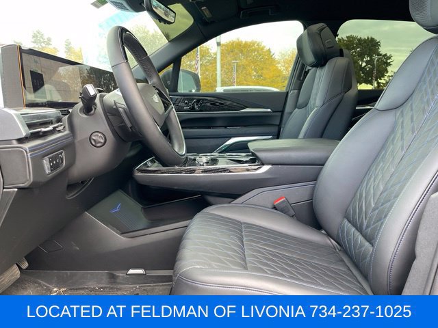 Used 2025 Cadillac Escalade IQ Luxury 1 AWD/4WD image 6