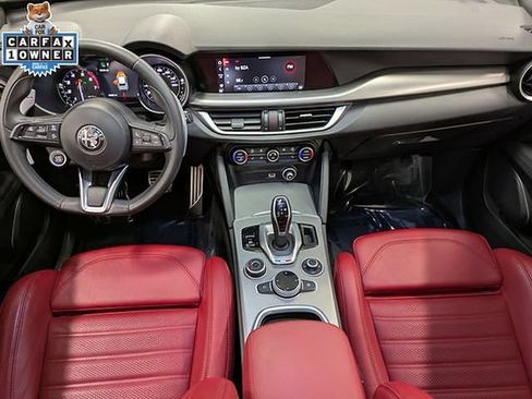 Used 2023 Alfa Romeo Stelvio Veloce AWD/4WD image 26