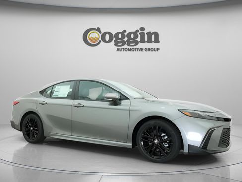 New 2026 Toyota Camry SE FWD image 24