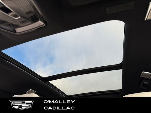 New 2026 Cadillac Vistiq Sport w/ LPO, Floor Liner Package image 23