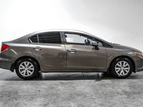 Used 2012 Honda Civic LX image 9