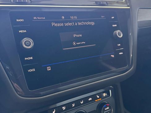 Used 2021 Volkswagen Tiguan SE R-Line image 29