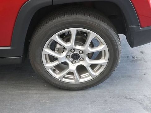 Used 2025 Jeep Compass Limited AWD/4WD image 13