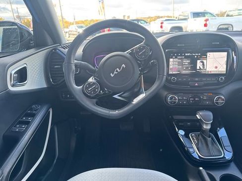 Used 2024 Kia Soul GT-Line image 5