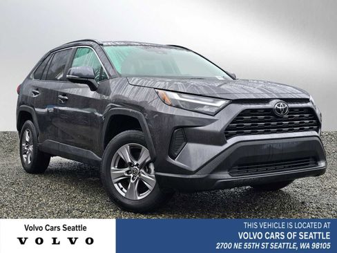 Used 2024 Toyota RAV4 XLE image 1