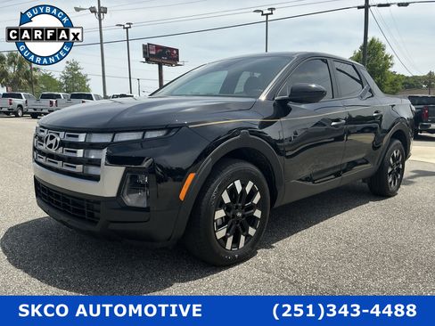 Used 2025 Hyundai Santa Cruz SE image 1