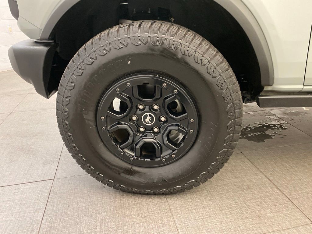 Used 2022 Ford Bronco 4-Door AWD/4WD image 9