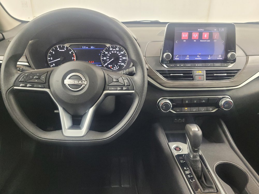 Used 2025 Nissan Altima 2.5 SV FWD image 22