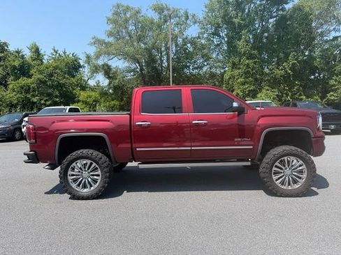 Used 2017 GMC Sierra 1500 Denali w/ Denali Ultimate Package AWD/4WD image 10