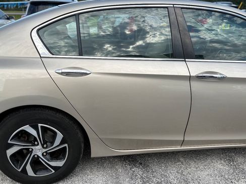 Used 2017 Honda Accord LX image 12