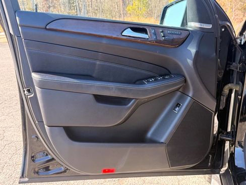 Used 2014 Mercedes-Benz ML 350 4MATIC w/ Premium 1 Package image 10