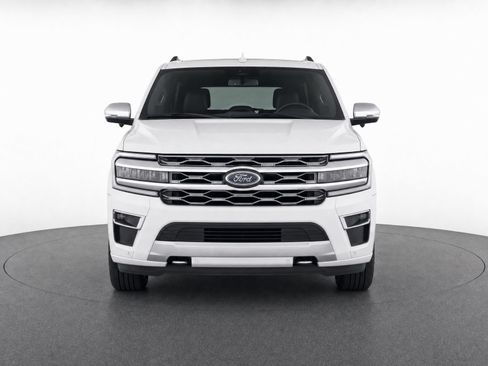 Used 2024 Ford Expedition Max XLT AWD/4WD image 5