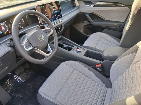 New 2026 Volkswagen Tiguan S FWD image 7