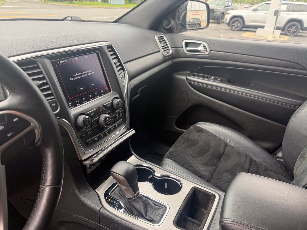 Used 2018 Jeep Grand Cherokee Altitude AWD/4WD image 26