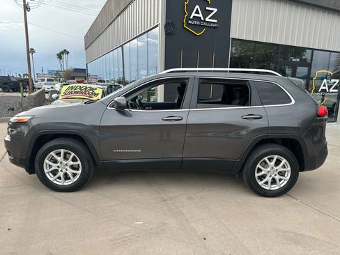 Used 2015 Jeep Cherokee Latitude image 5