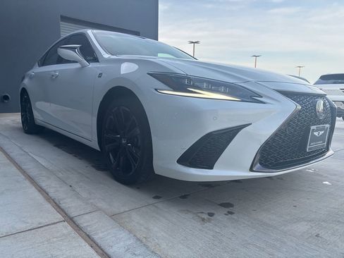 Used 2024 Lexus ES 350 F Sport FWD image 3