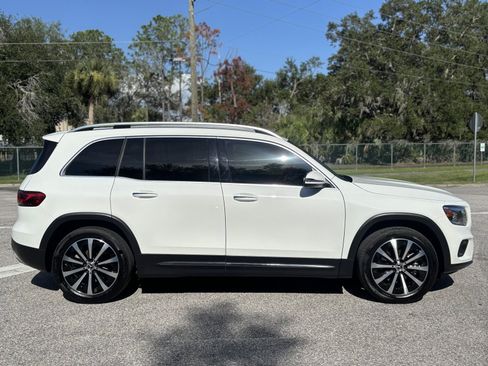 Used 2023 Mercedes-Benz GLB 250 4MATIC image 10