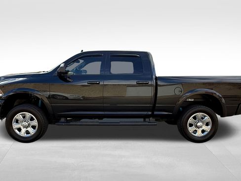 Used 2018 RAM 2500 Laramie w/ Sport Appearance Group image 10