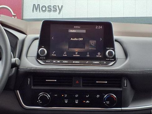 Certified 2021 Nissan Rogue S image 16