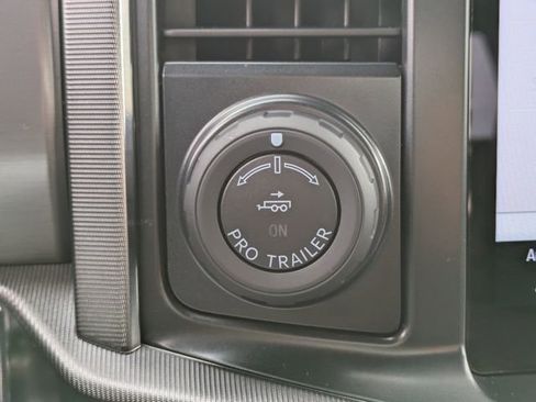 Used 2025 Ford F150 Platinum w/ FX4 Off-Road Package AWD/4WD image 25