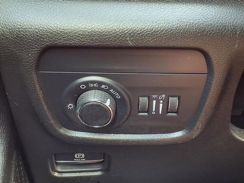 Used 2024 Jeep Grand Cherokee L Altitude image 20