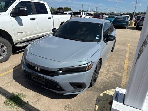 Used 2024 Honda Civic Sport image 3