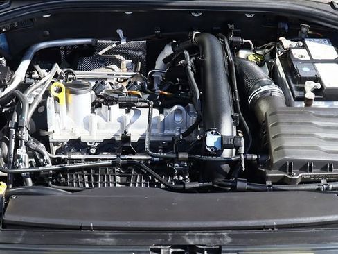 Used 2021 Volkswagen Jetta SE w/ SE Cold Weather Package image 56