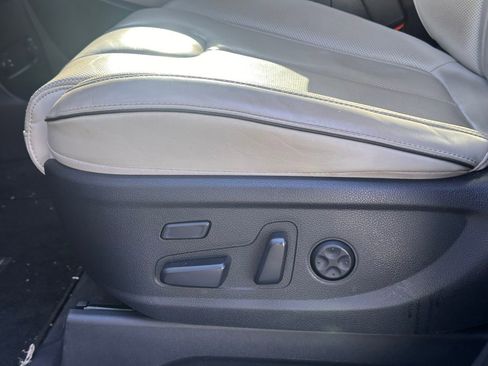 Used 2022 Hyundai Palisade Limited image 32