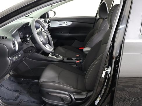 Used 2023 Kia Forte LXS w/ LXS Technology Package FWD image 27
