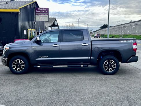 Used 2018 Toyota Tundra Limited w/ Limited Premium Package image 8
