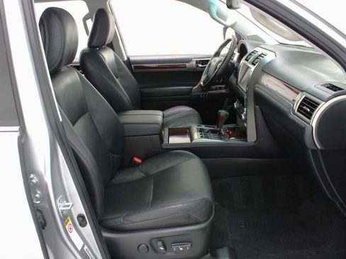 Used 2018 Lexus GX 460 Premium w/ Premium Package AWD/4WD image 50