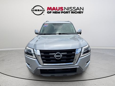 Used 2024 Nissan Armada SL w/ Captain's Chairs Package AWD/4WD image 3