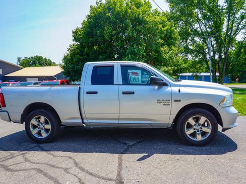 Used 2019 RAM 1500 Express w/ Express Value Package AWD/4WD image 2