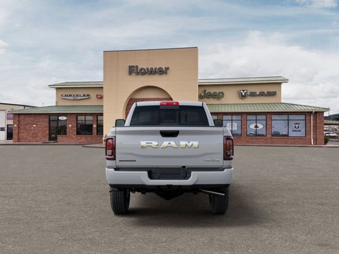 New 2025 RAM 2500 Big Horn AWD/4WD image 9
