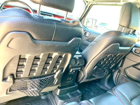Used 2019 Jeep Wrangler Unlimited Rubicon AWD/4WD image 14