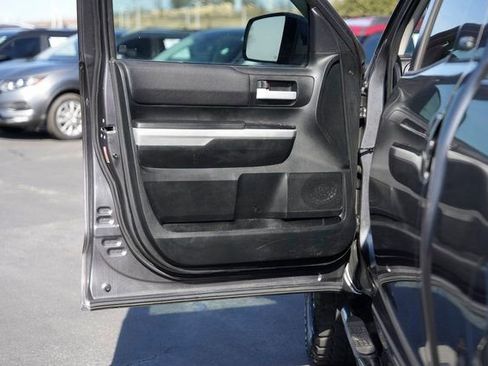 Used 2017 Toyota Tundra SR5 w/ SR5 Upgrade Package image 29