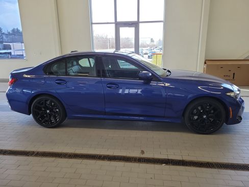 New 2026 BMW 330i xDrive Sedan w/ M Sport Package image 8