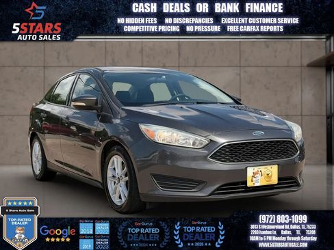 Used 2016 Ford Focus SE FWD image 1