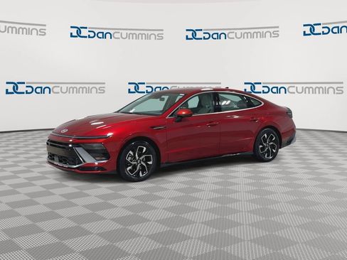 Used 2024 Hyundai Sonata SEL FWD image 4