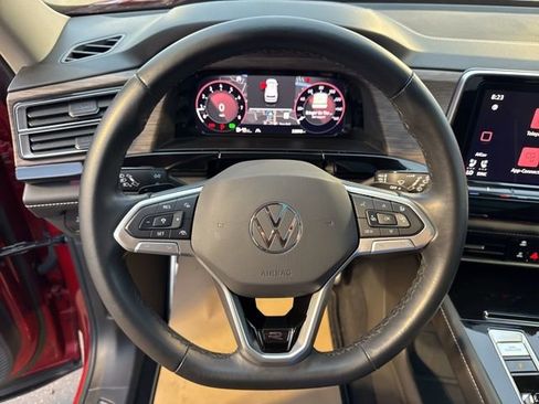 Used 2024 Volkswagen Atlas SEL Premium R-Line image 12