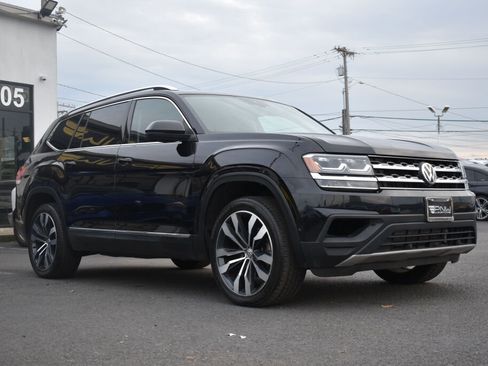 Used 2019 Volkswagen Atlas SEL Premium image 3