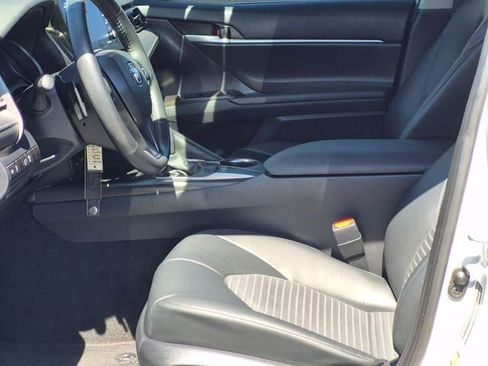 Used 2024 Toyota Camry SE w/ Blackout Package (TMS) image 15