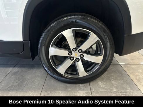 Used 2023 Chevrolet Traverse LT w/ LT Premium Package AWD/4WD image 8