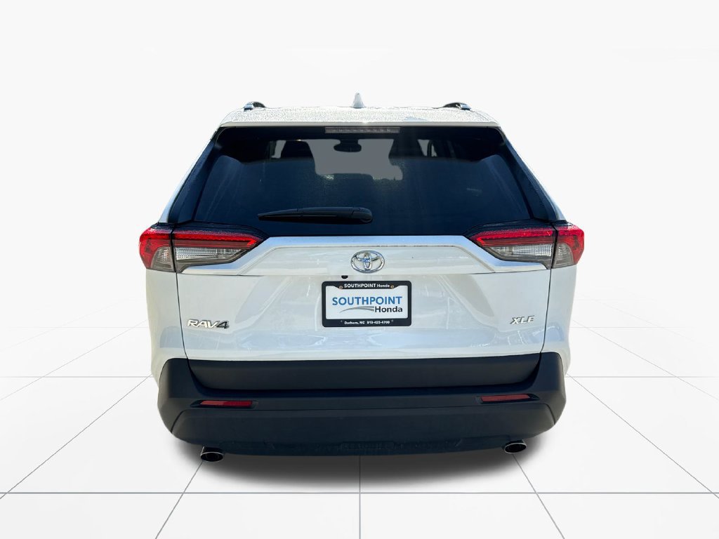 Used 2025 Toyota RAV4 XLE w/ Convenience Package FWD image 7