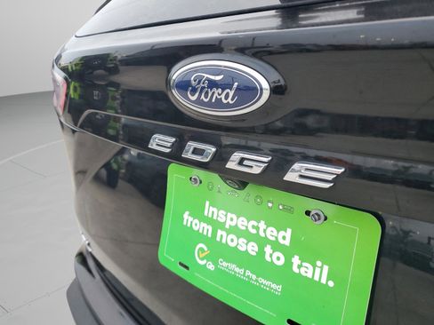 Used 2024 Ford Edge SEL w/ Sport Appearance Package image 7