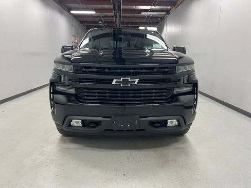 Used 2021 Chevrolet Silverado 1500 RST image 2