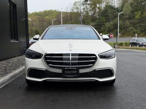 Certified 2023 Mercedes-Benz S 580 4MATIC Sedan image 11
