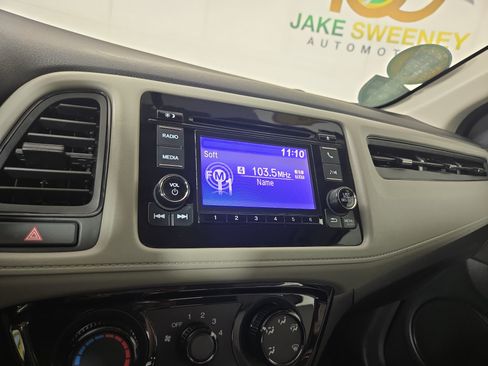 Used 2020 Honda HR-V LX image 16