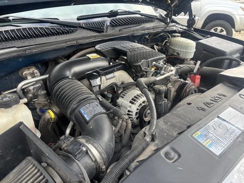 Used 2005 GMC Sierra 2500 SLT w/ Heavy-Duty Power Package image 26