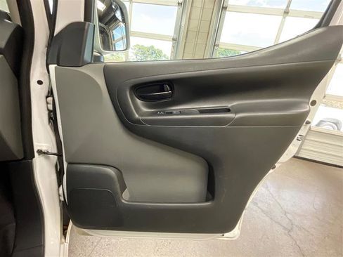 Used 2021 Nissan NV200 SV w/ Back Door Glass Package image 20